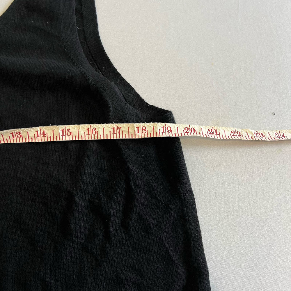 Banana Republic Black v-neck tank top L - Picture 8 of 8